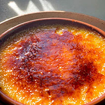 Yellow Bicycle patisserie in Sifnos - Creme brulee with crispy caramel